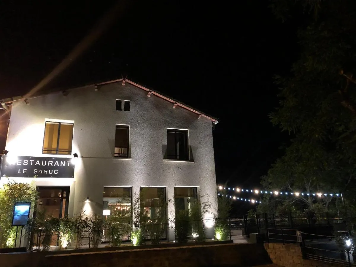Le Sahuc Hotel Riviere-sur-Tarn 0*,  France
